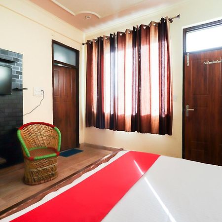 Silver Dew Resorts And Restaurant Dhanaulti Eksteriør bilde