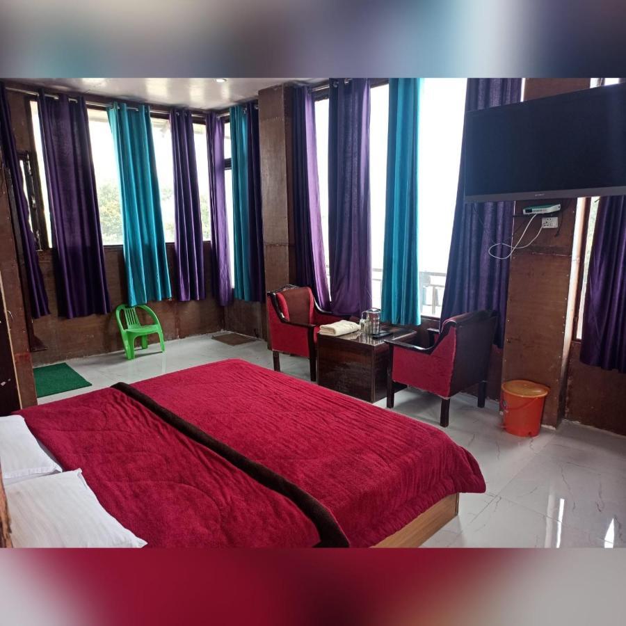 Silver Dew Resorts And Restaurant Dhanaulti Eksteriør bilde