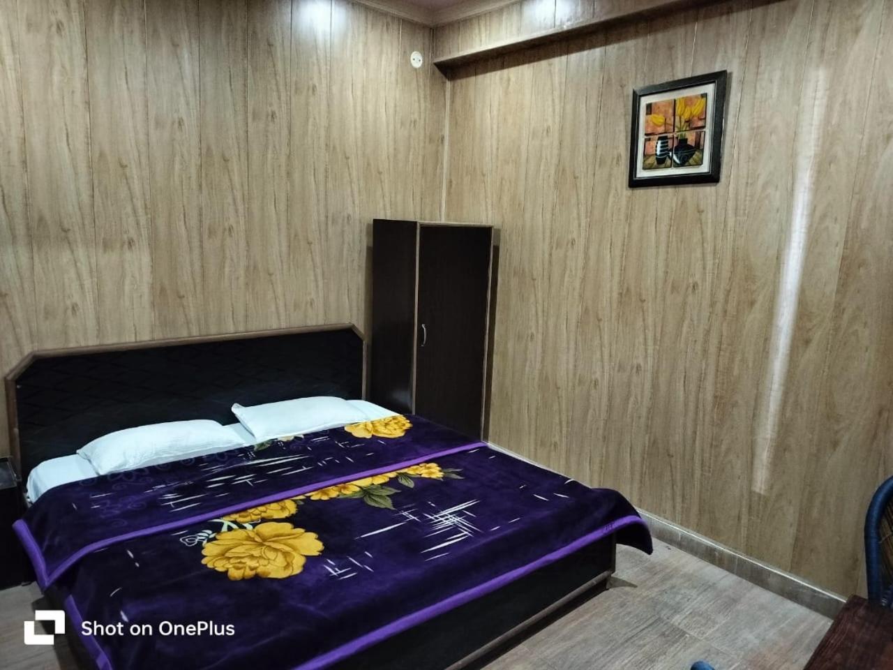 Silver Dew Resorts And Restaurant Dhanaulti Eksteriør bilde