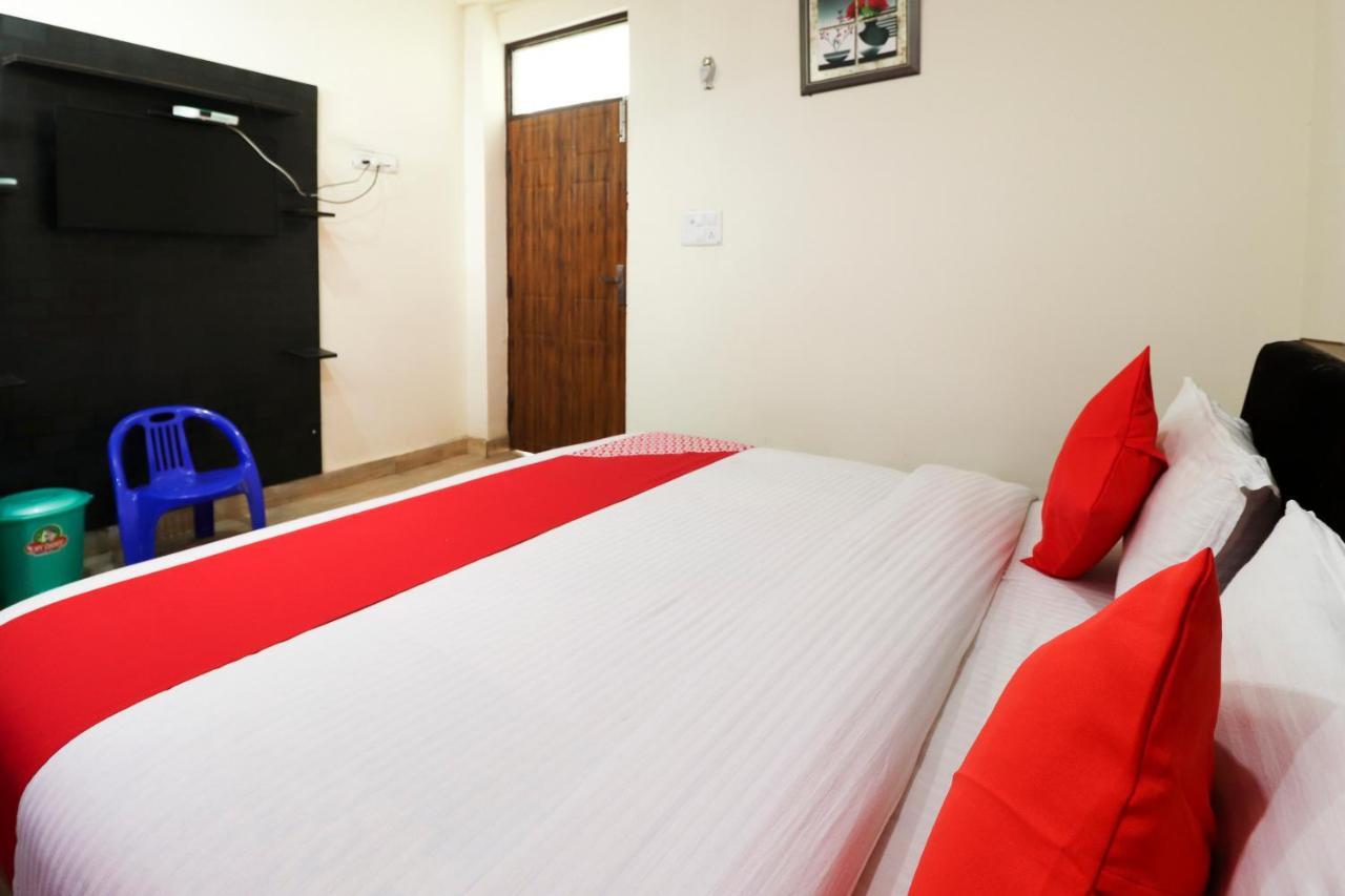 Silver Dew Resorts And Restaurant Dhanaulti Eksteriør bilde